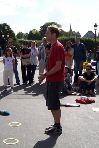 juggler1.jpg